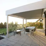 Arredo giardino: come scegliere la pergola giusta per il clima di Bergamo